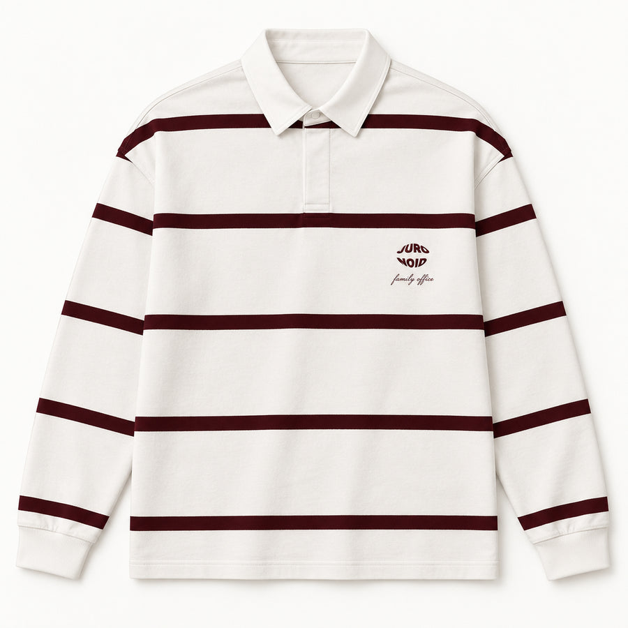 Weißes Rugbyshirt von vorn mit schmalen Merlotstreifen, weißem Polokragen und kleinem JURONOID-Bruststick