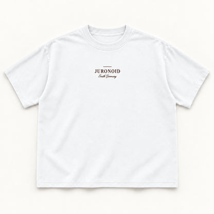 Weißes Good Company Tee, Vorderseite mit dunkelbraunem JURONOID-Schriftzug und „South Germany“