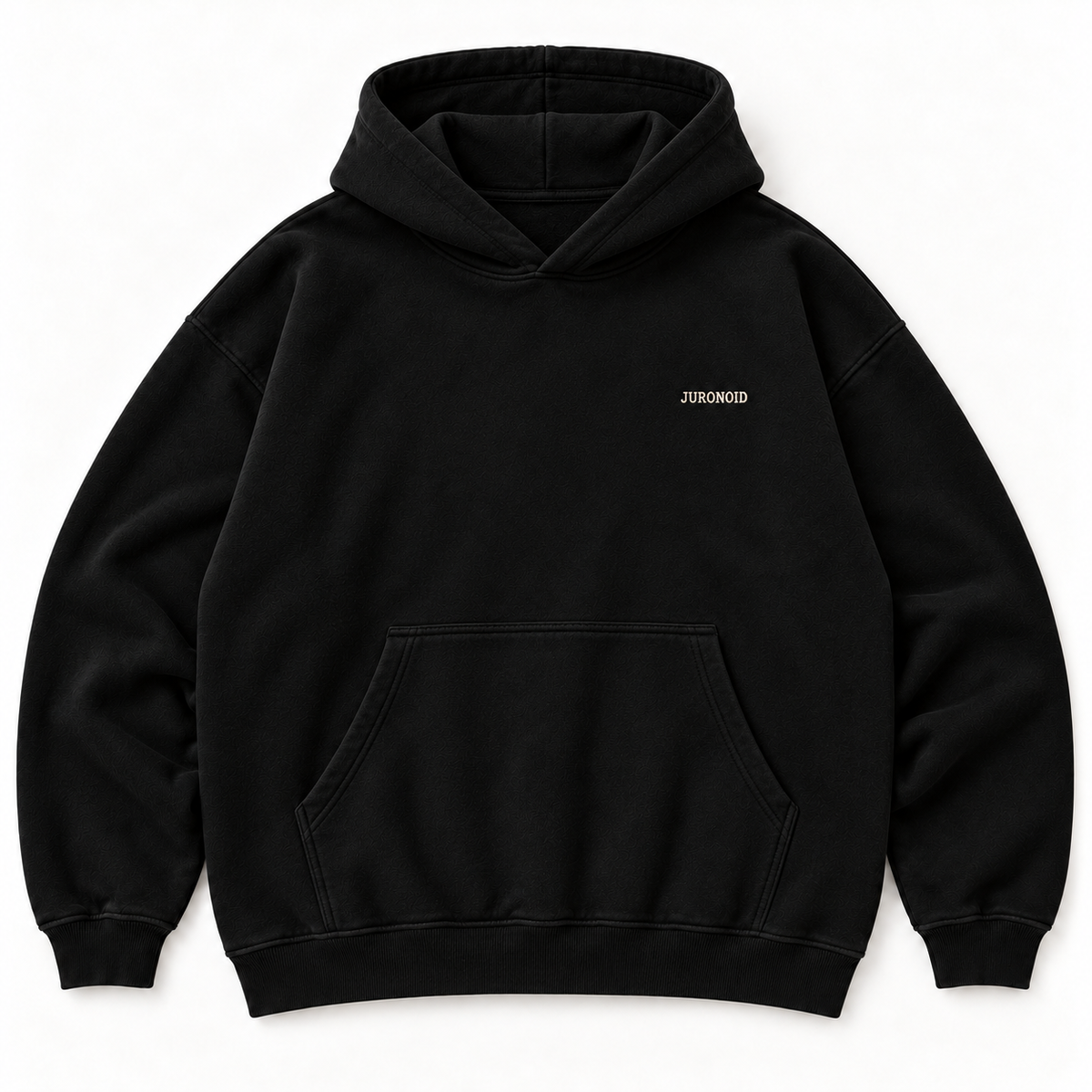 Schwarzer JURONOID Getting There Hoodie von vorne mit kleinem cremefarbenem Bruststick, Kapuze und Kängurutasche