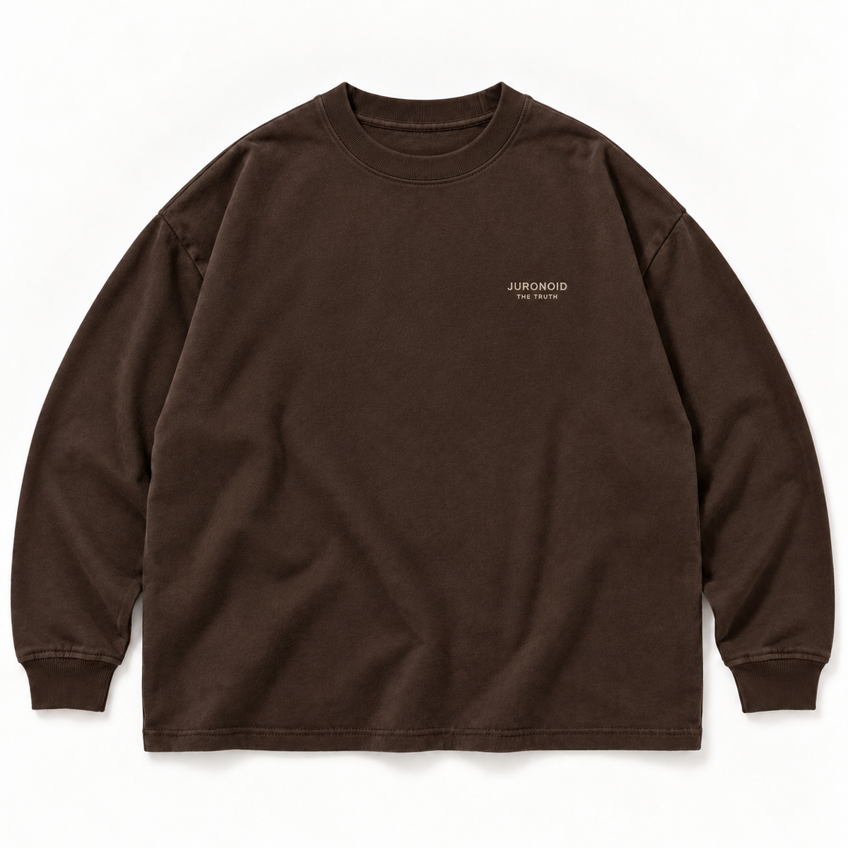 JURONOID The Silence Longsleeve in Espresso von vorne mit kleinem ecrufarbenem Bruststick „JURONOID The Truth“